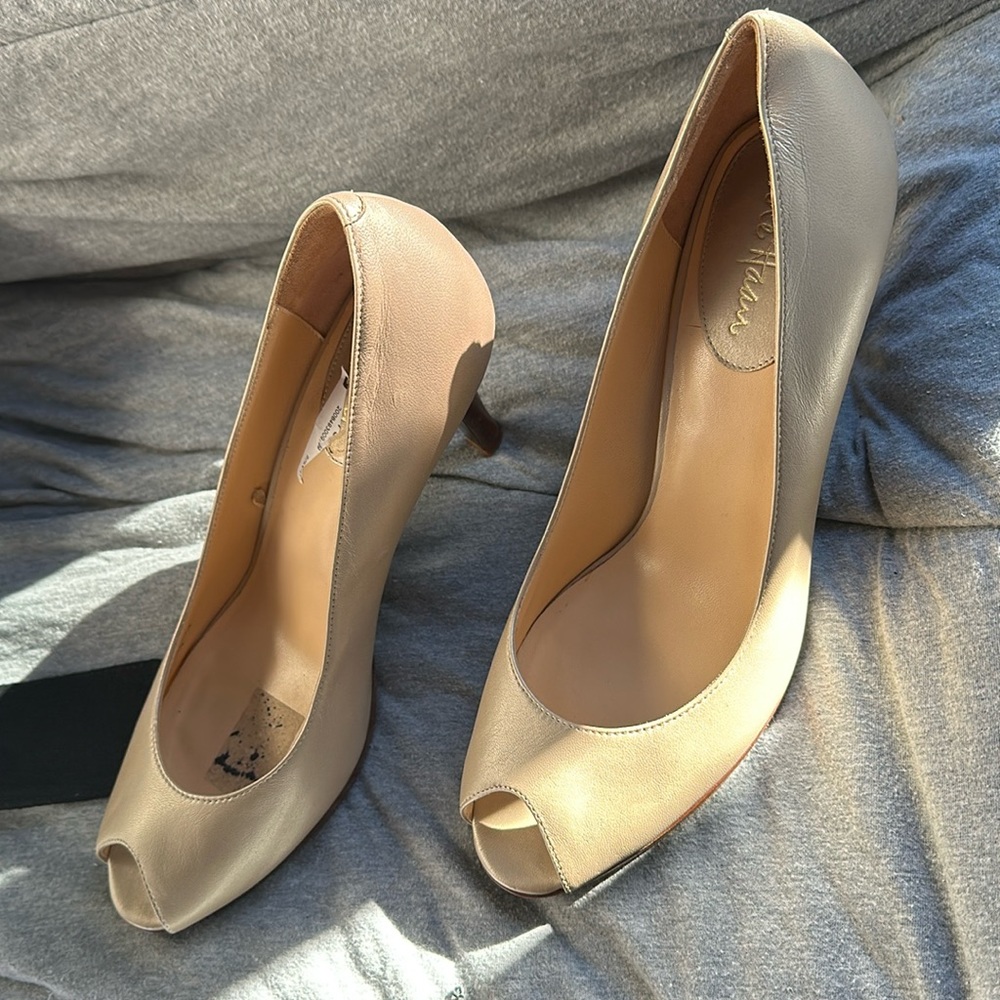 Cole Haan X NikeAir champagne pumps *NWOT*